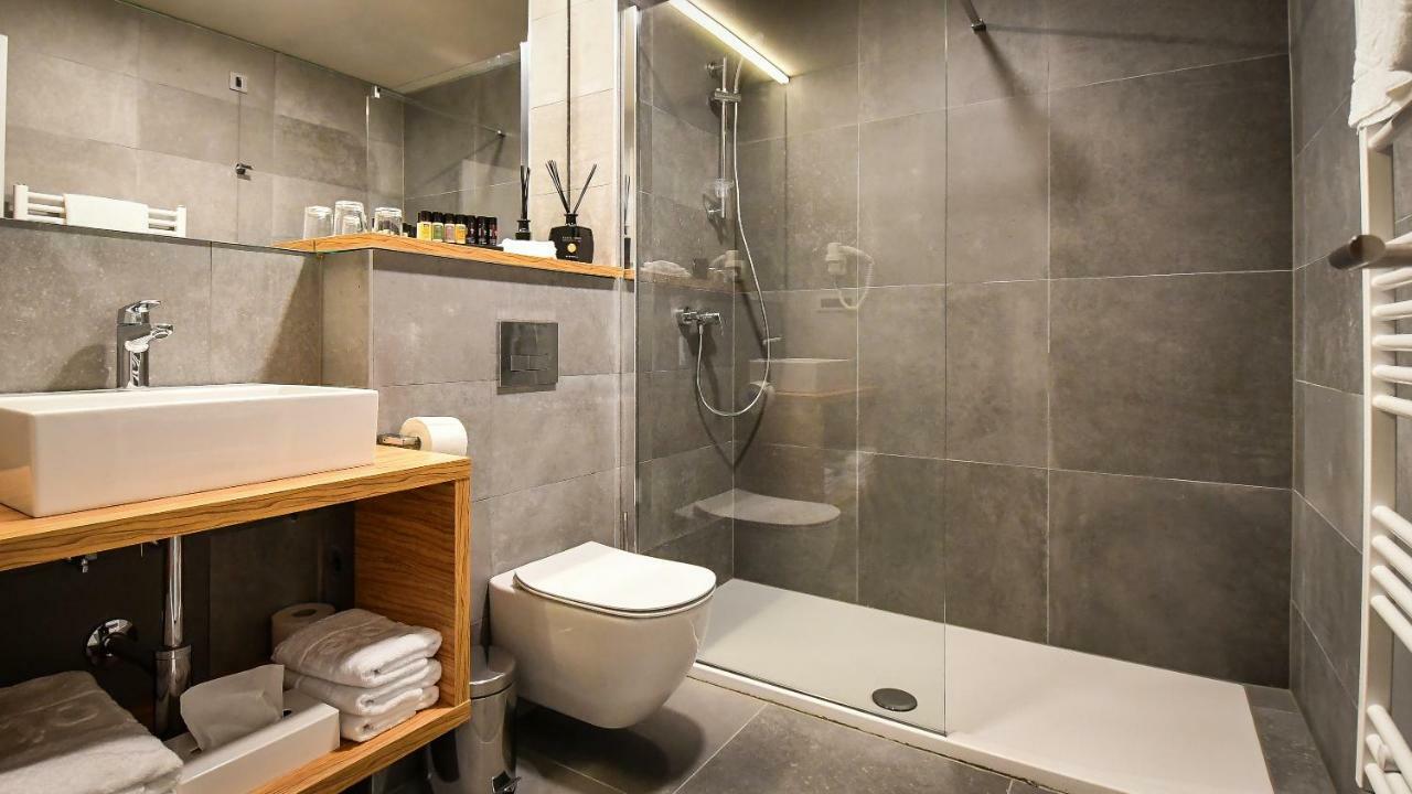 Hotel Olea Novalja Kültér fotó