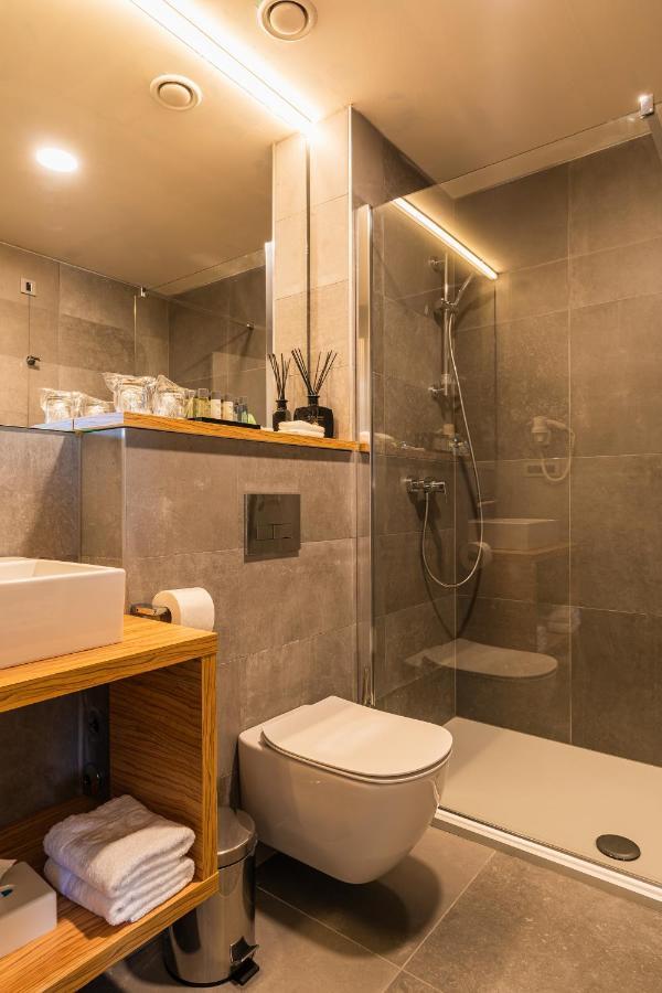 Hotel Olea Novalja Kültér fotó