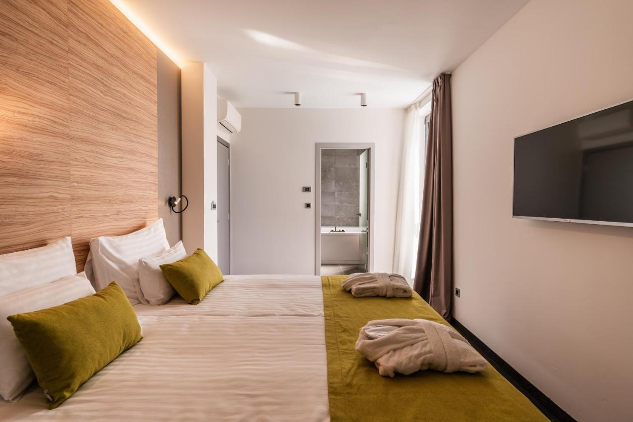 Hotel Olea Novalja Kültér fotó